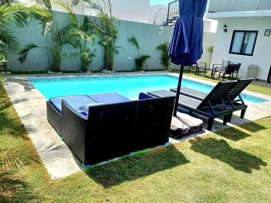 Image 1 of Ark Villa