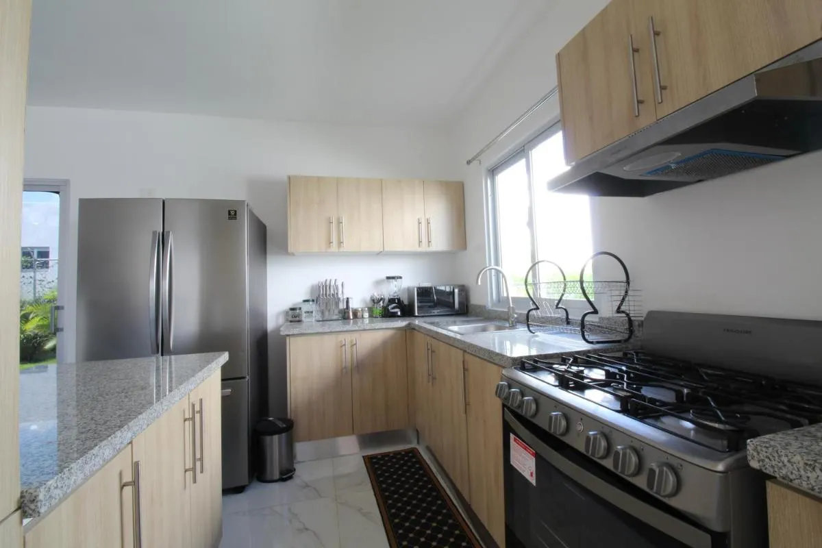 Image 3 of Beautiful private residence