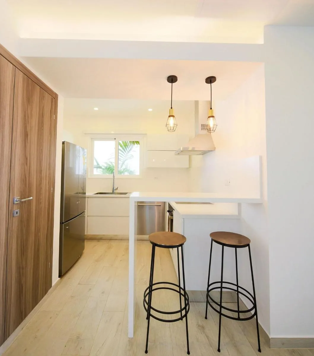 Image 4 of Beauty Playa Coral Pool front ground F12