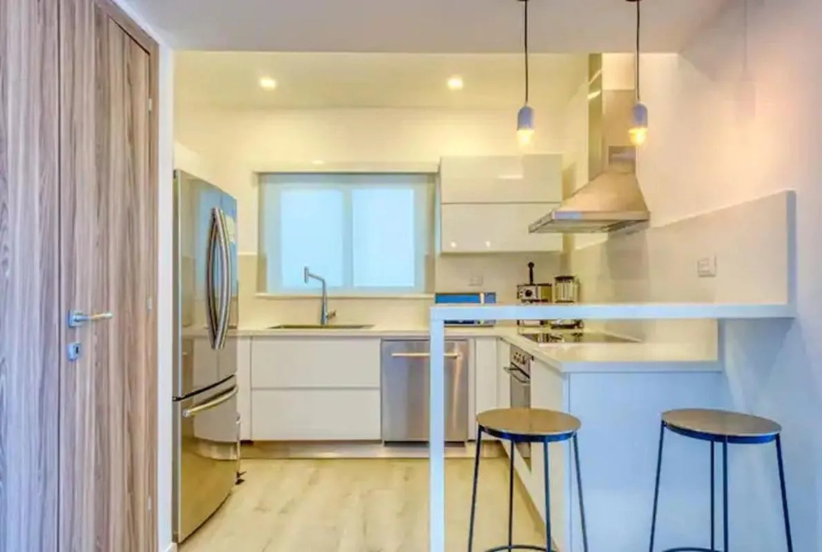 Image 5 of Beauty Playa Coral Pool front ground F12