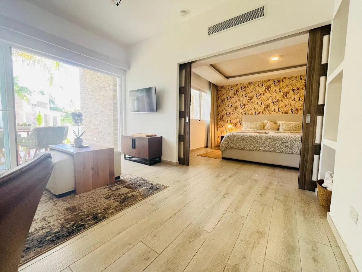 Image 1 of Beauty Pool views Paseo Playa Coral steps to the beach