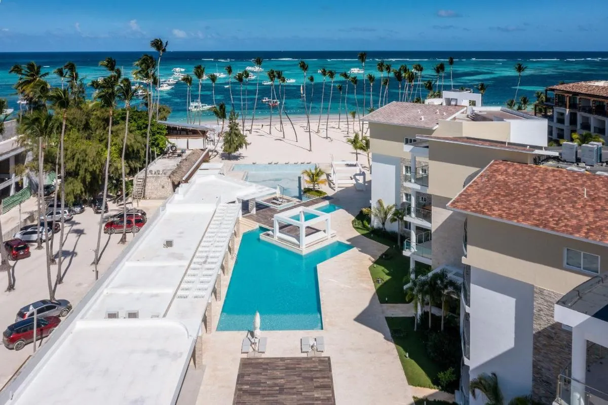 Image 6 of Beauty luxury apartment in a Private Beach Residencial