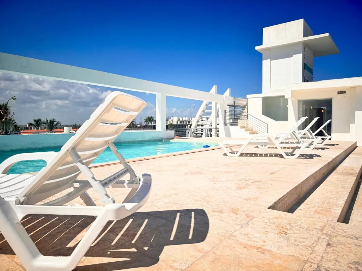 Image 3 of CARAIBO SUITES Rooftop Pool & Beach Club