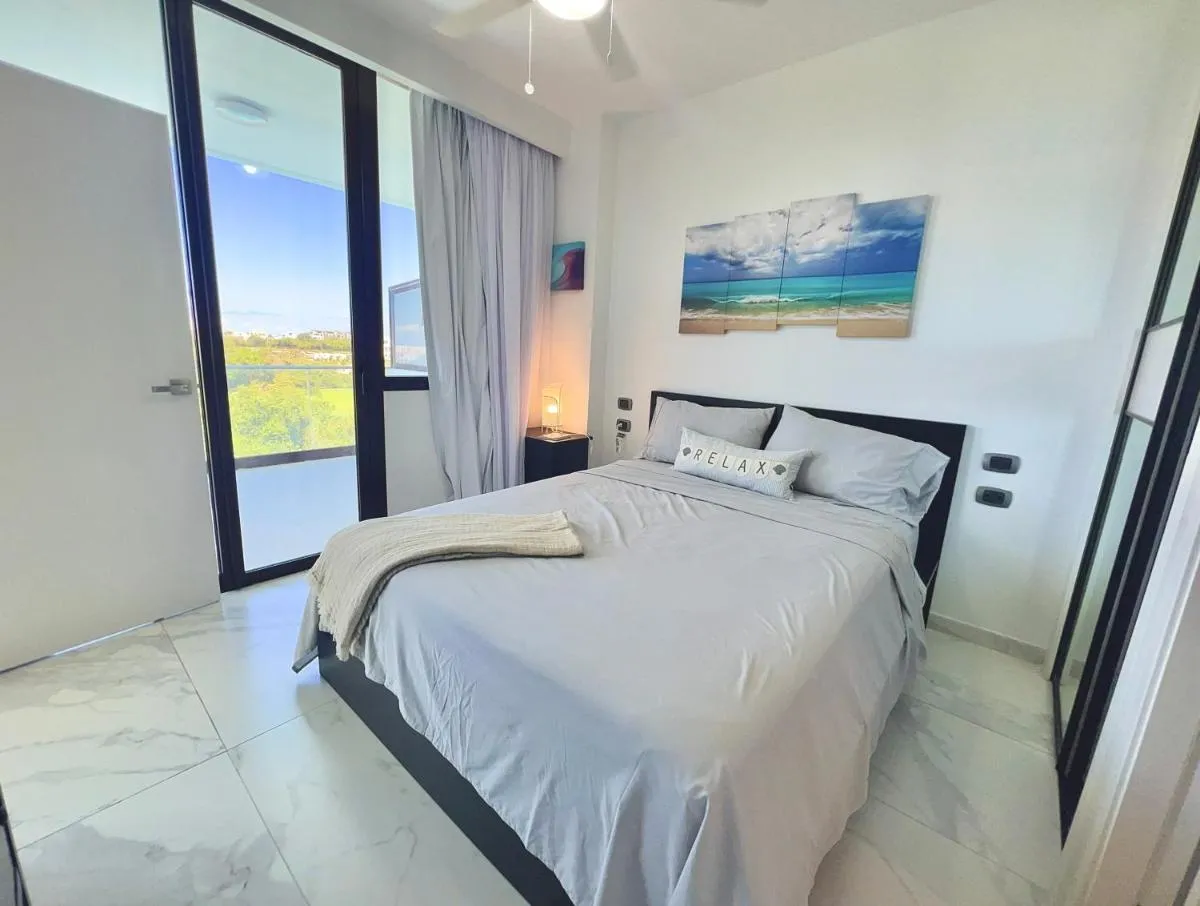 Image 5 of Cana Rock Star, Apartamento Lujo Vista Golf Infinity Pool A-410