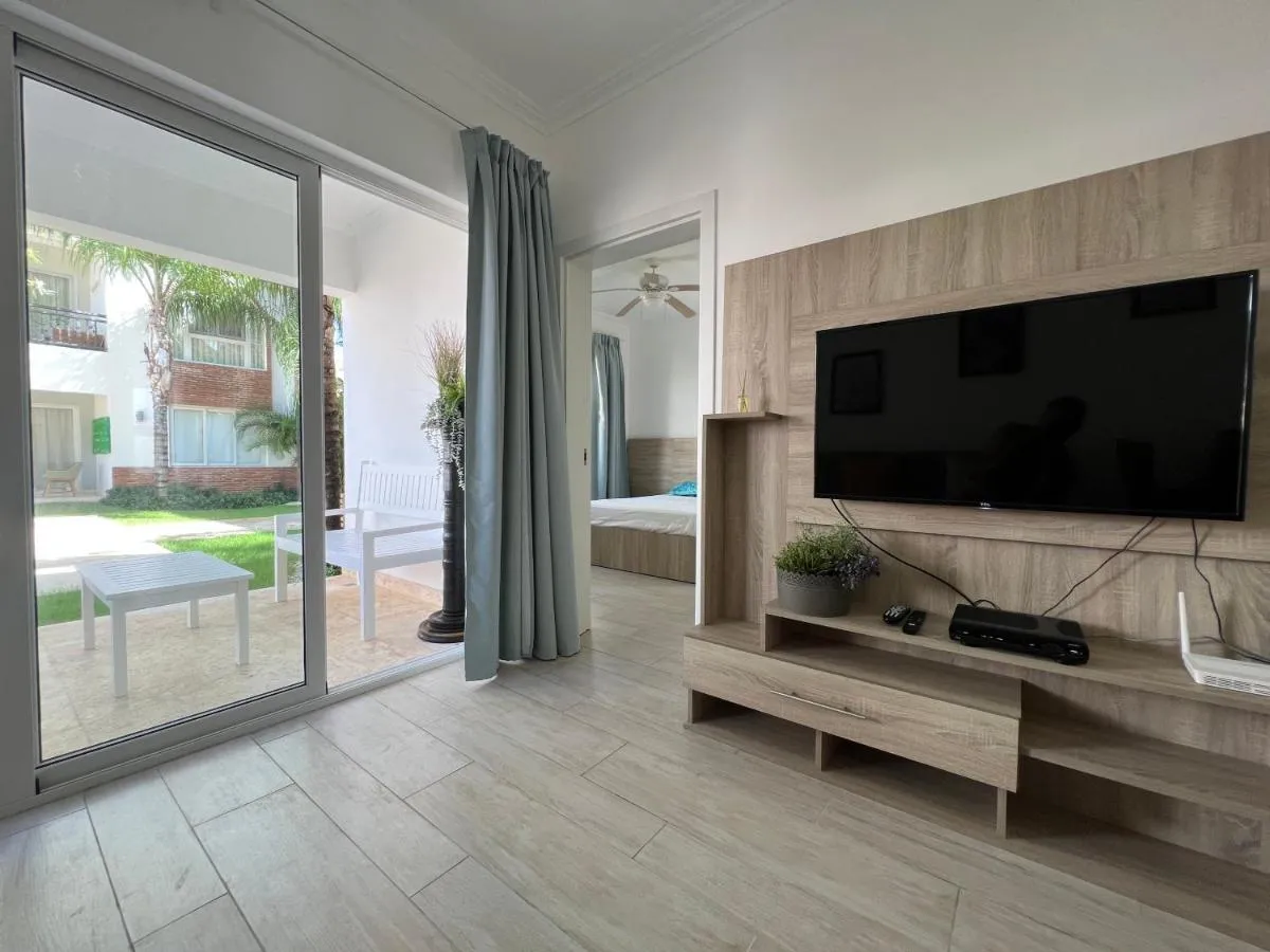 Image 2 of Casa Mulata Coral Village Pool & Playa