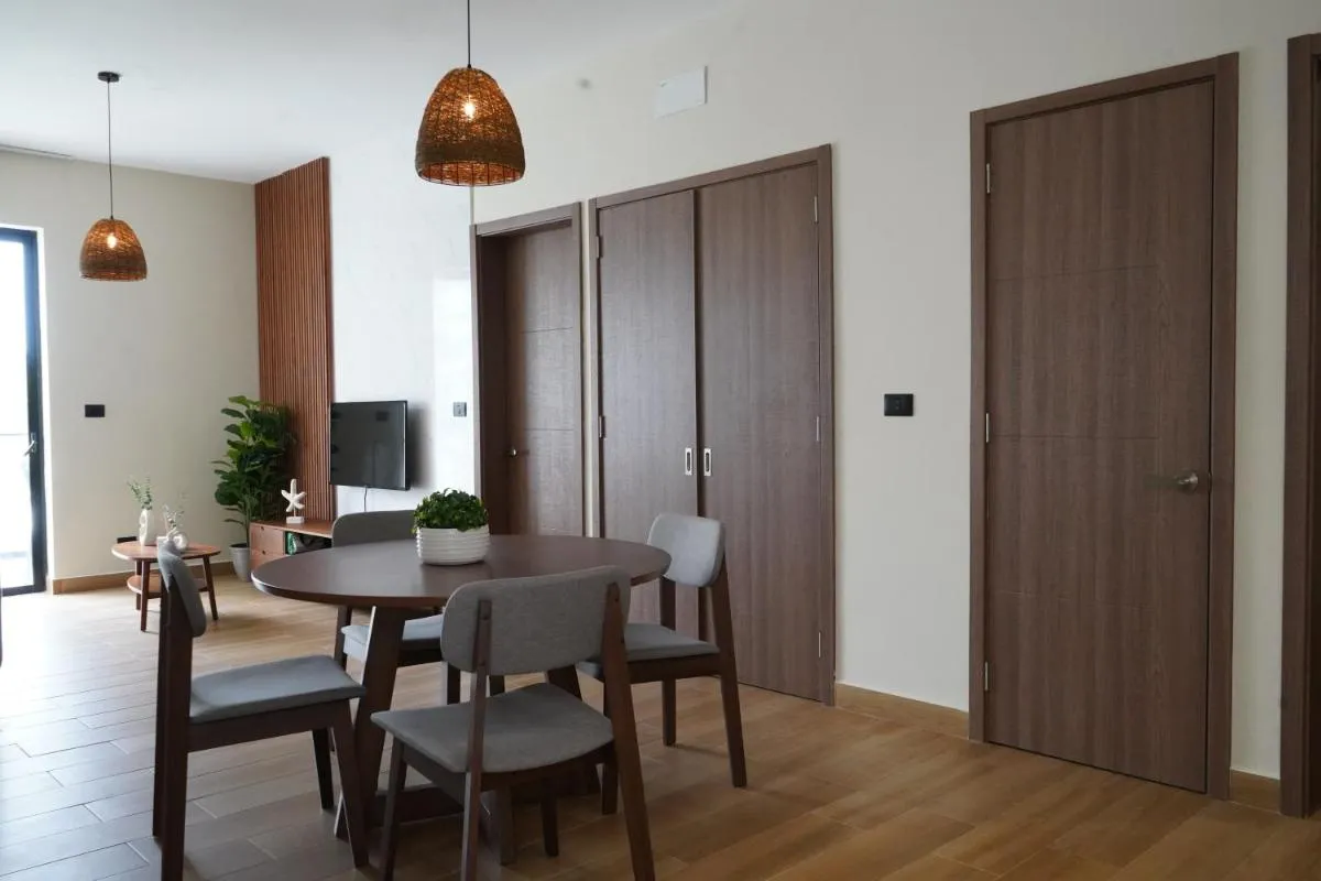 Image 5 of Central Park 203