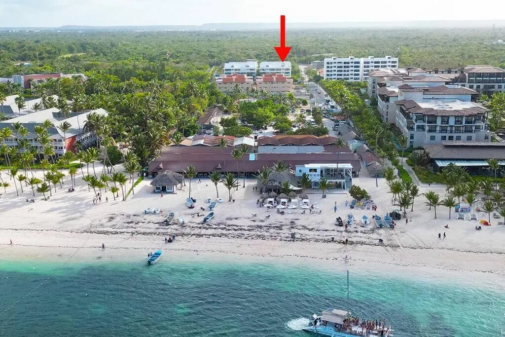 Image of Charming 2 Bedroom Apartment with Pool