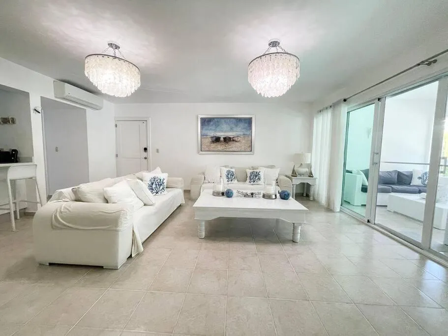 Image 5 of Charming 2 Bedroom Apartment with Pool