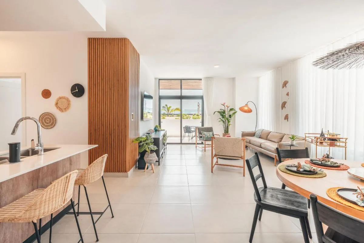 Image 5 of Comfortable 3-br apartment at Cap Can AZZ