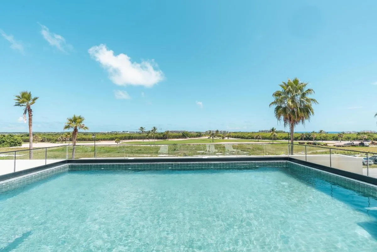 Image 2 of Comfortable 3-br apartment at Cap Can AZZ