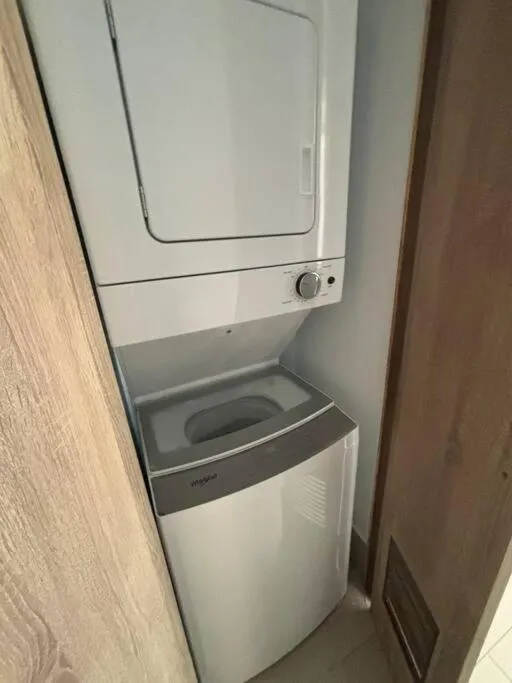 Image 5 of Corals Retreat 2BR Beach Condo