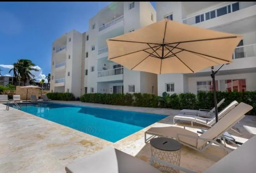 Image of Cozy 2 bedroom apartment 7 minutes walk to beach.