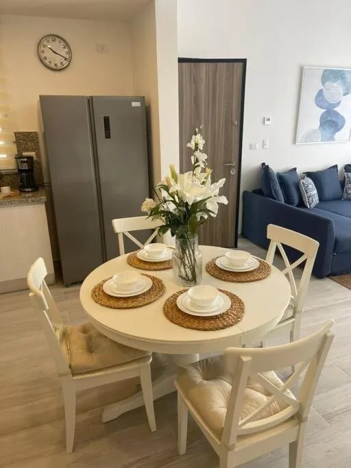 Image 3 of Cozy & Chic 1 bedroom apartment at Hard Rock