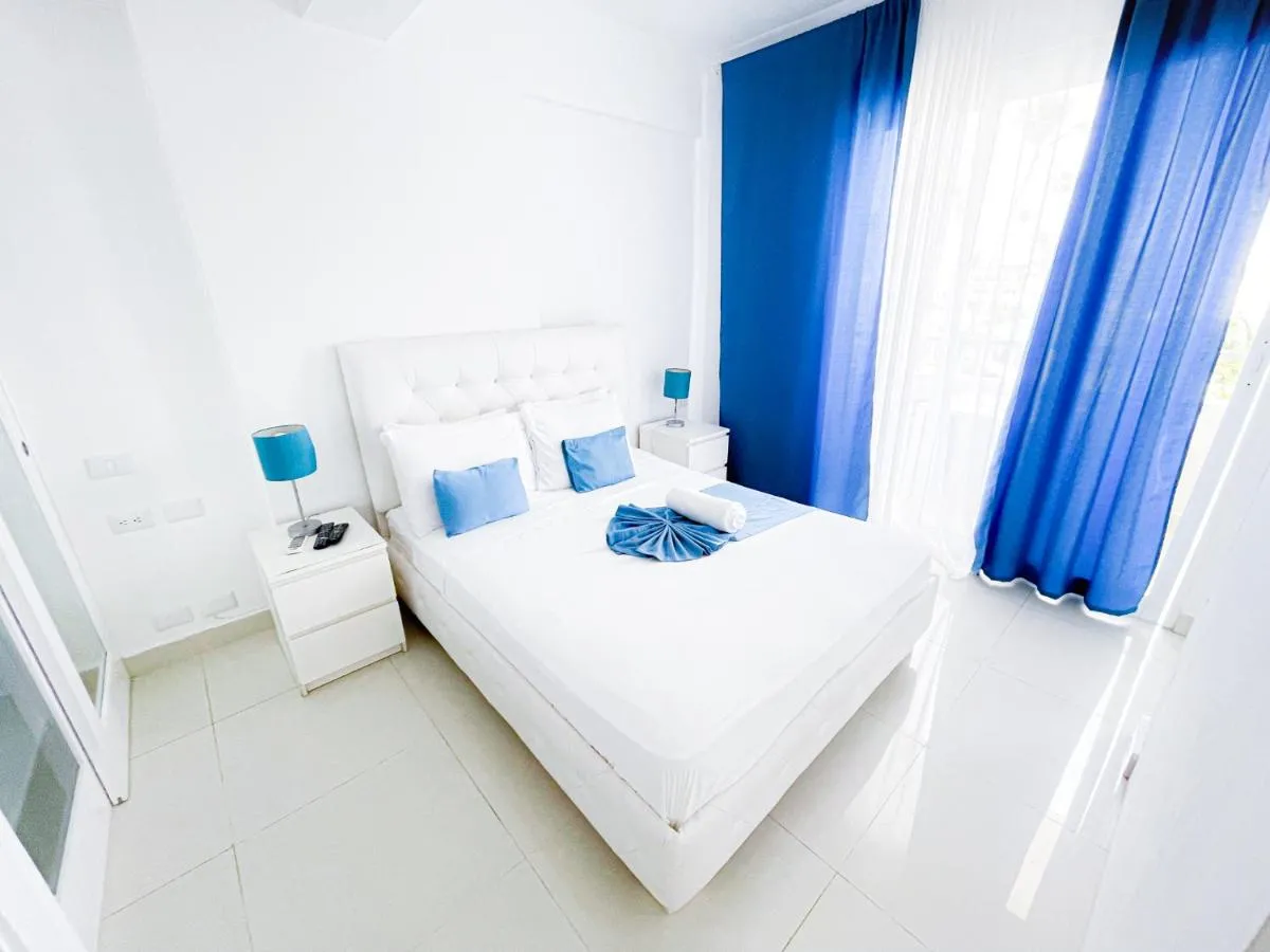 Image 2 of DUCASSI Suites Rooms & BEACH – playa Bavaro – WiFi – Parking – ROOFTOP POOL & SPA