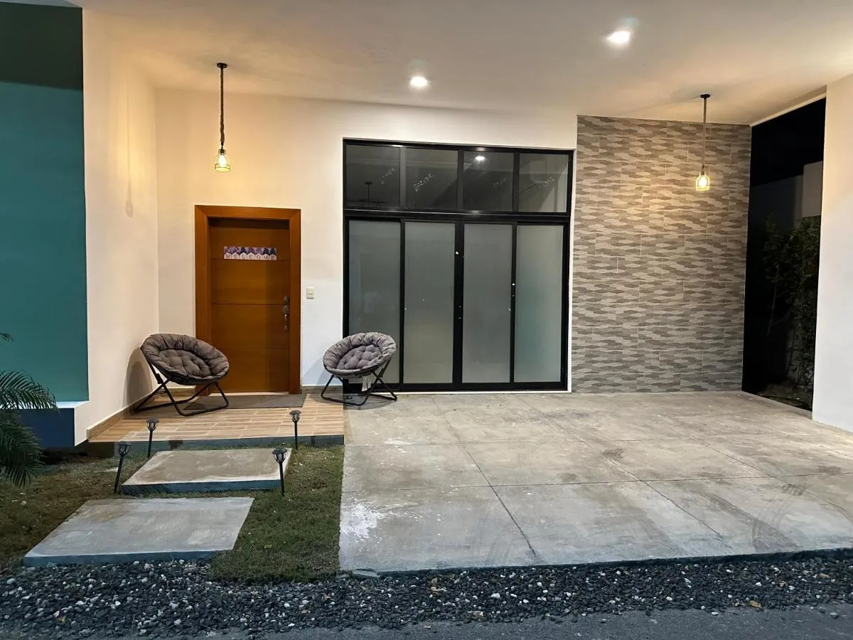 Image 1 of Excelente Villa con piscina de 3 rooms 2,5 bath