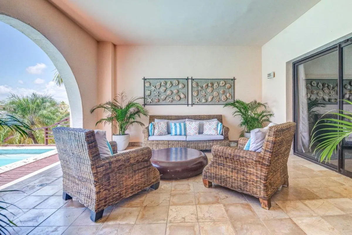 Image 4 of FISHING LODGE, INFINITY POOL, VISTAS A LA BAHIA