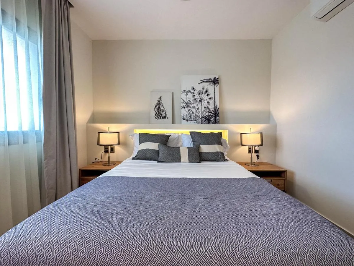 Image 3 of Fantastic Penthouse at Golf Course