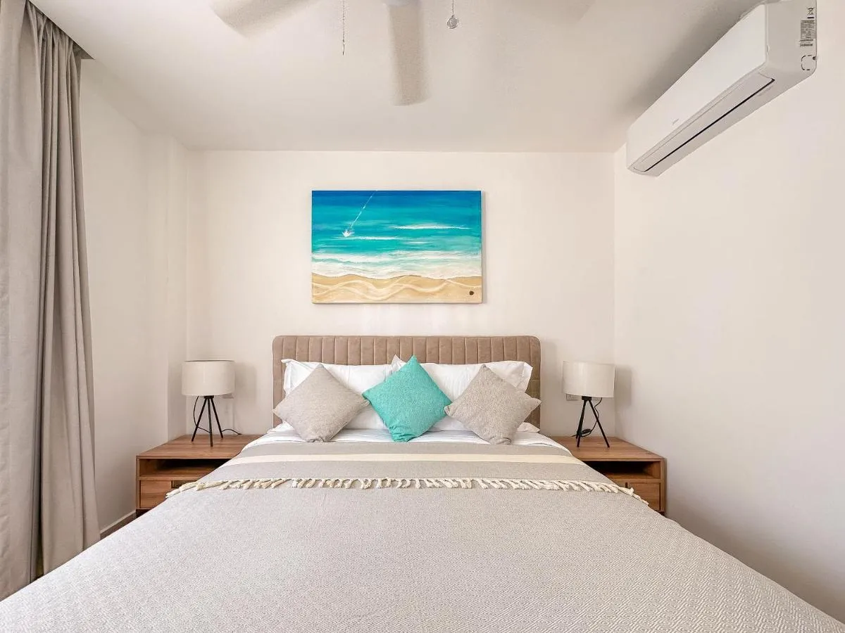 Image 6 of Fantastic brand new beach condo