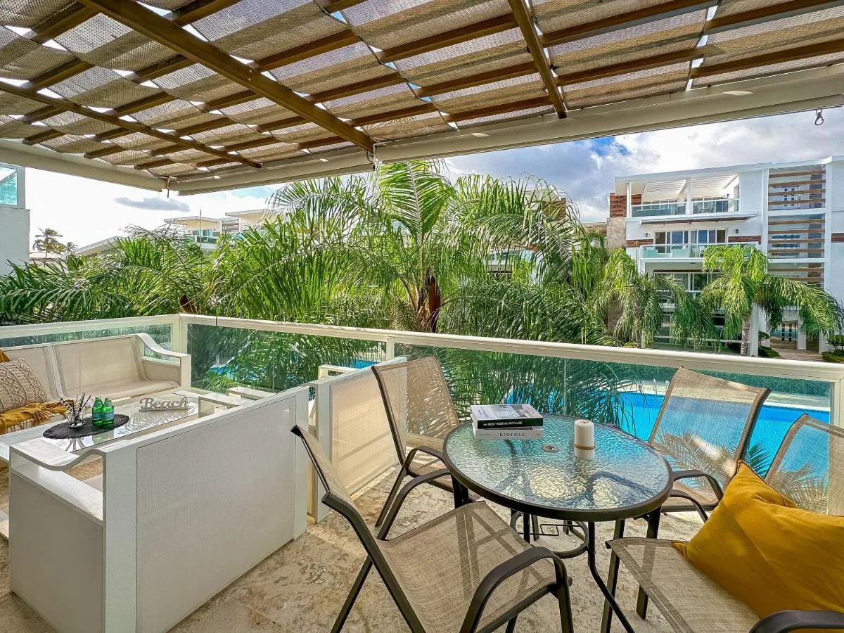 Image 3 of Incredible 3 BR Penthouse w BBQ & Jacuzzi