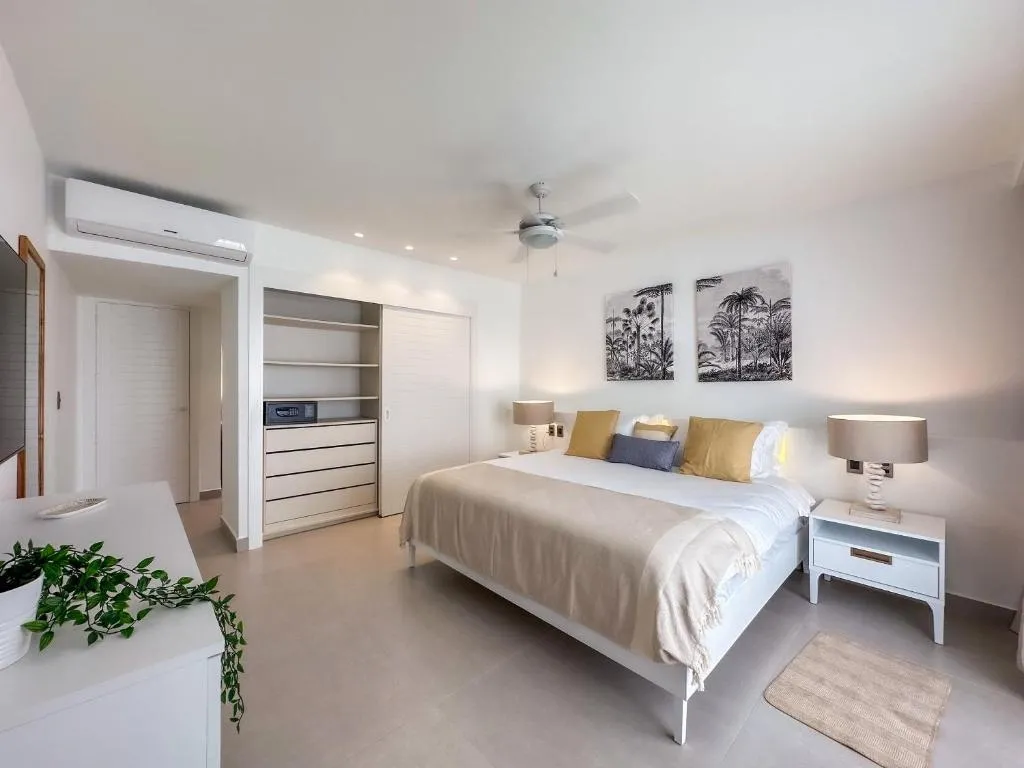 Image of Luxury 3 bedroom apartment at the beach