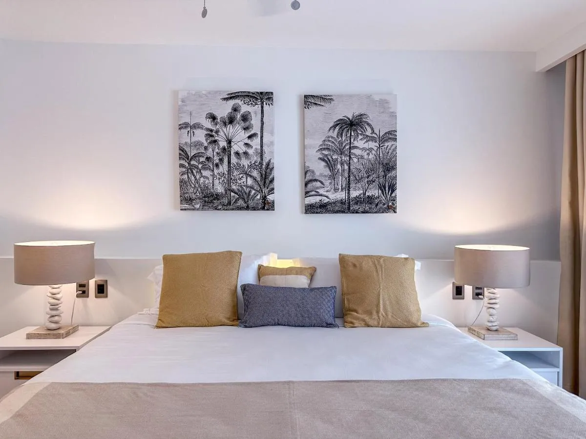 Image 3 of Luxury 3 bedroom apartment at the beach