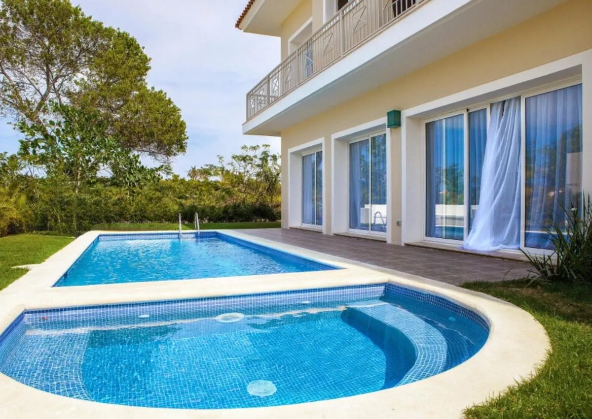 Image 2 of Luxury Villa Iberosta Del Mar – 4BDR, Private Beach, Pool & Jacuzzi