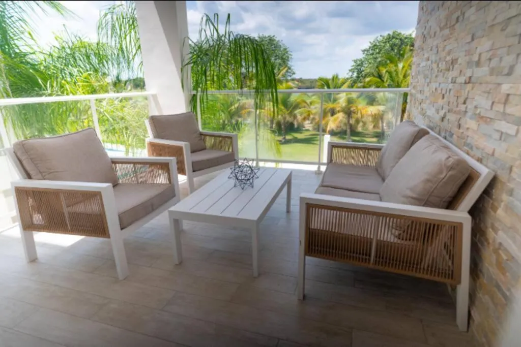 Image 2 of Luxury and Comfort Golf & Pool