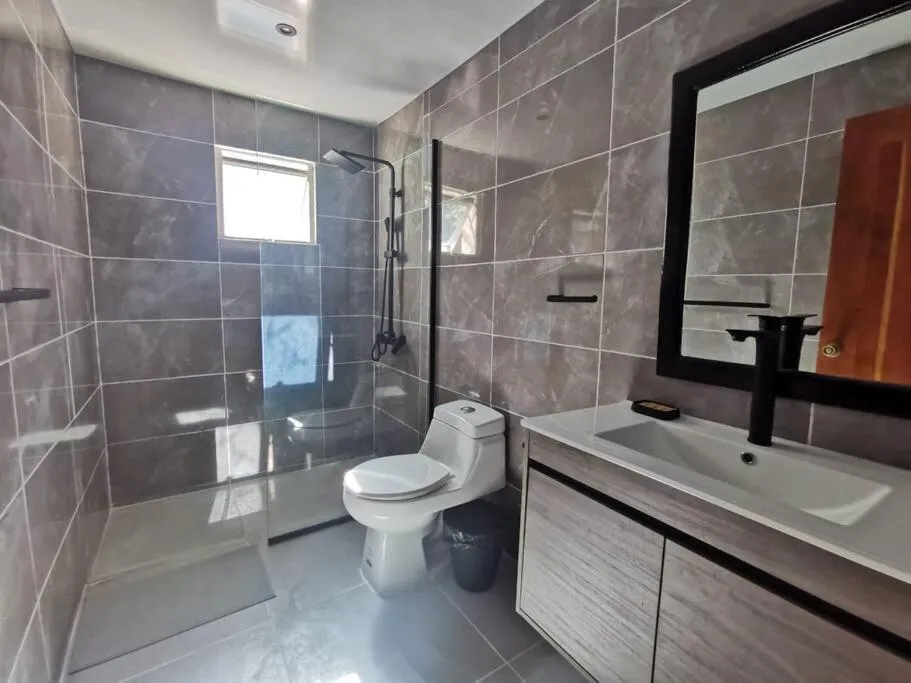 Image 2 of Luxury apartment a few steps from the beach