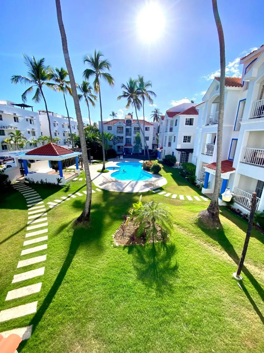 Image 5 of Madonna Pool Beach los Corales