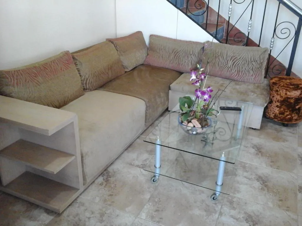 Image of Nely y Pietro share apartment