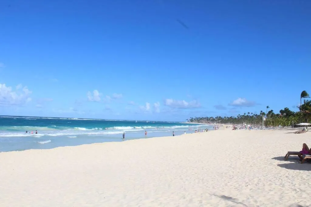 Image 2 of Penthouse en exclusivo complejo Cana Rock