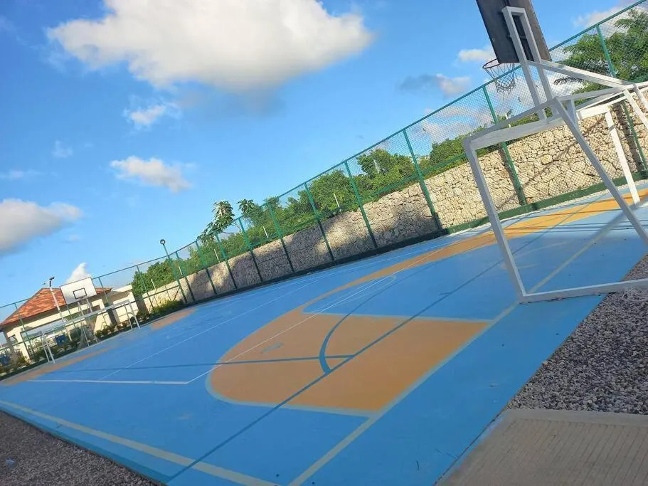 Image 2 of Pool Side 104