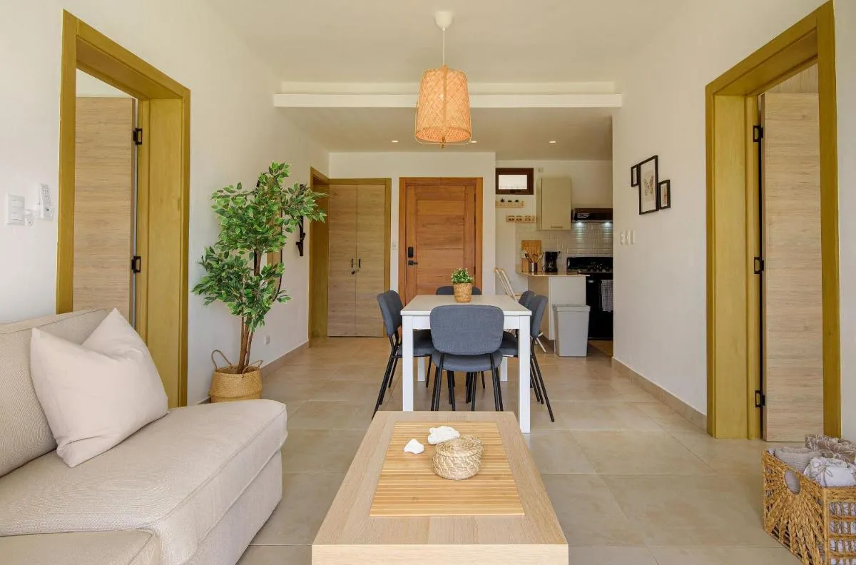 Image 4 of Primer piso frente a la piscina con gimnasio