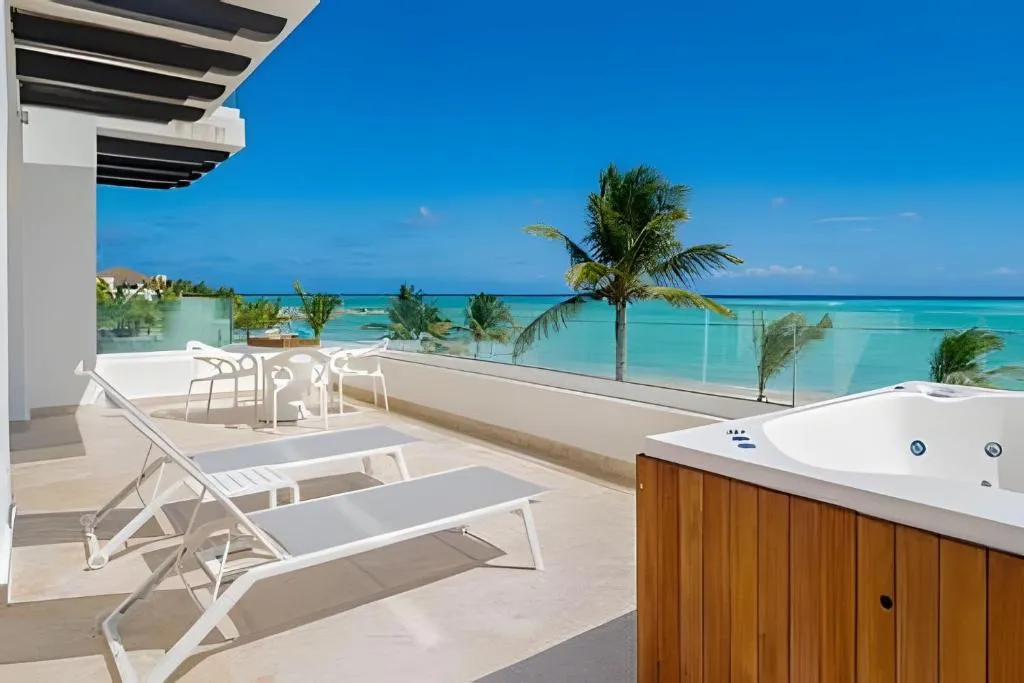 Image of Punta Palmera Beach Front with private cold jacuzzI