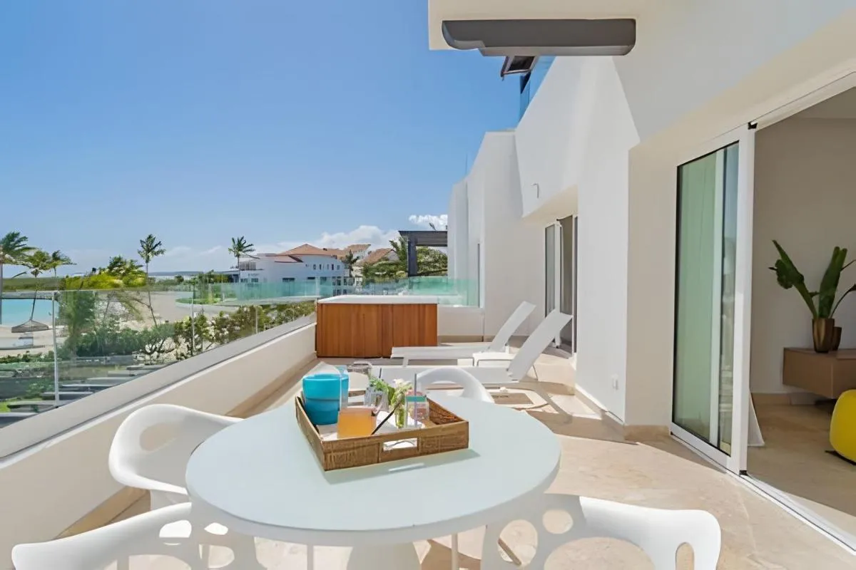 Image 6 of Punta Palmera Beach Front with private cold jacuzzI