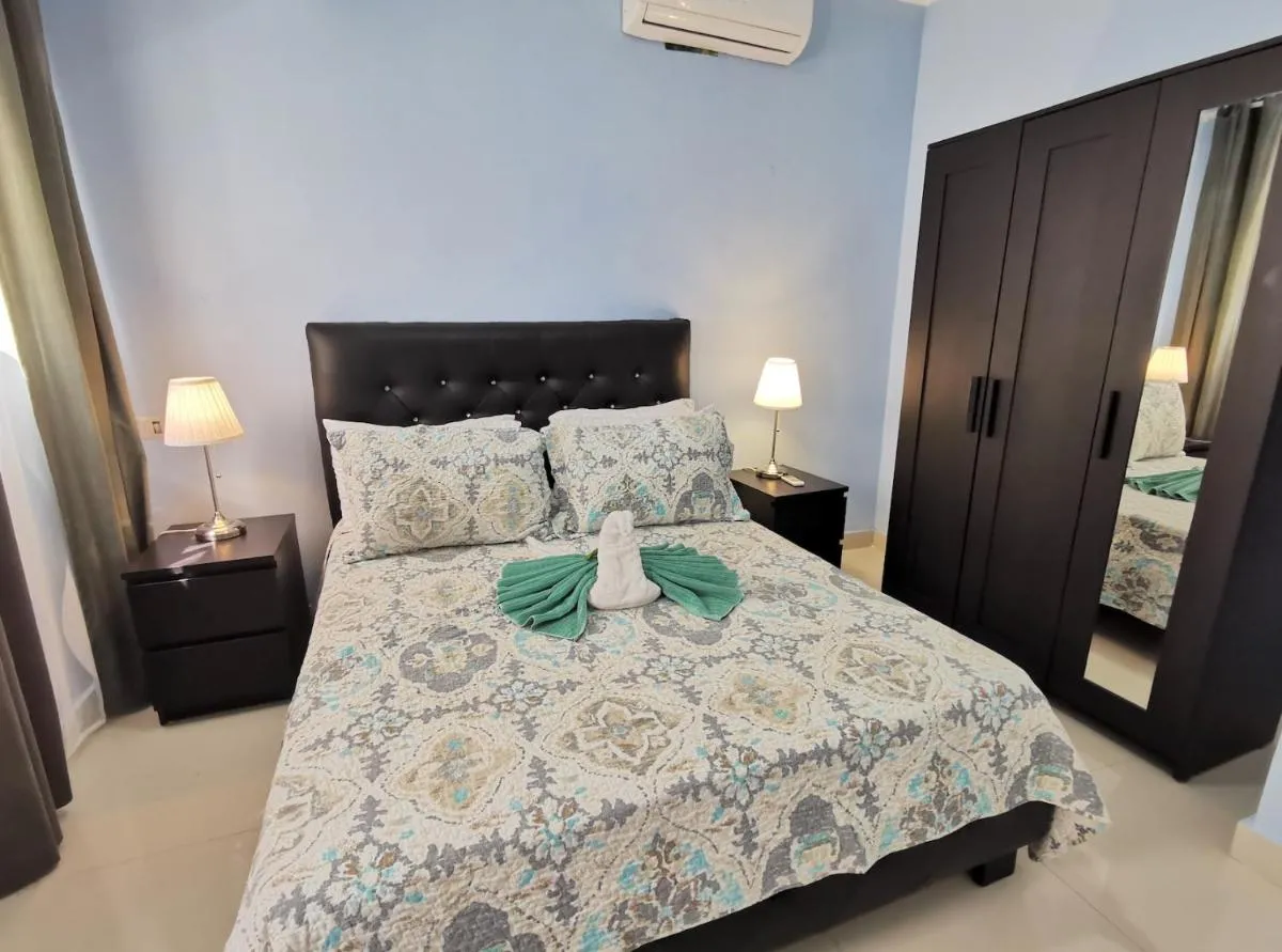 Image 5 of Rooftop pool Condo