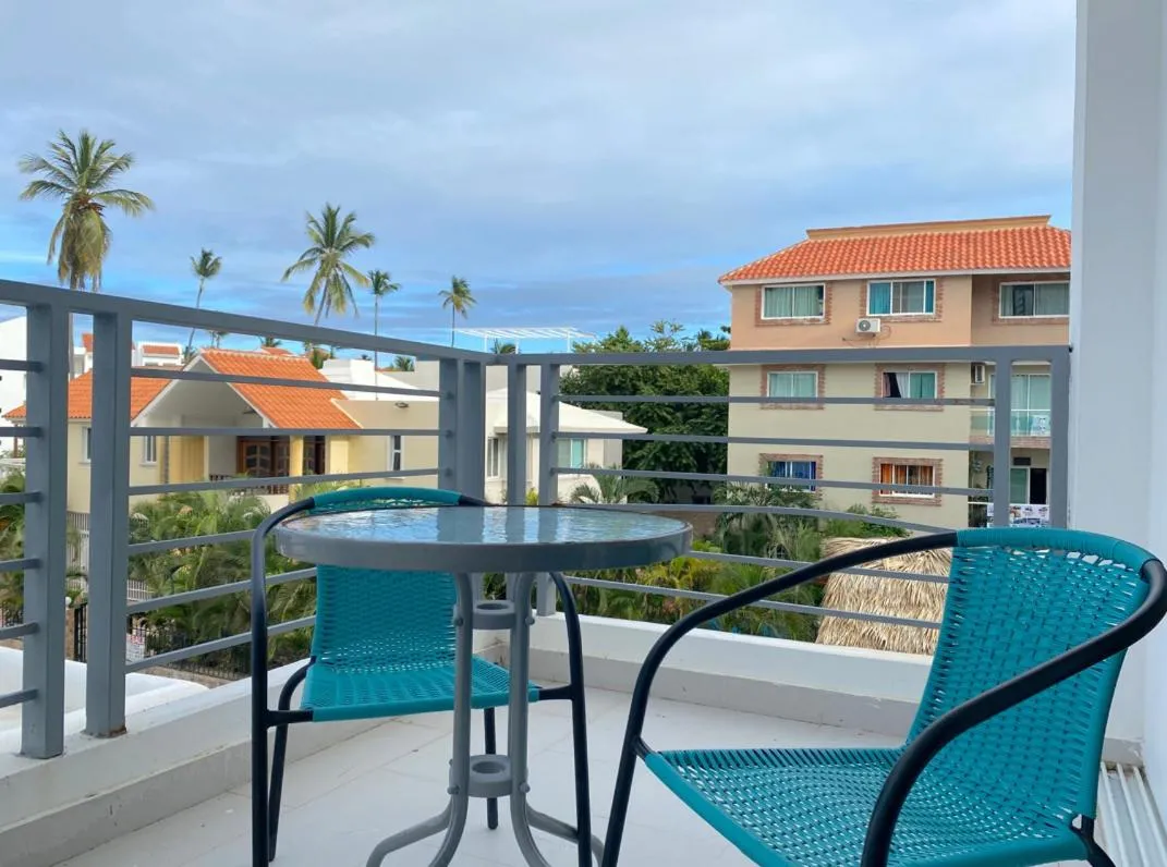 Image 2 of SUITES with ROOFTOP pool Playa LOS CORALES, beach club & SPA