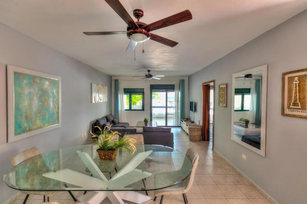 Image 4 of Scenic Oceanfront Apartment with a walking distance to the beach – L-202