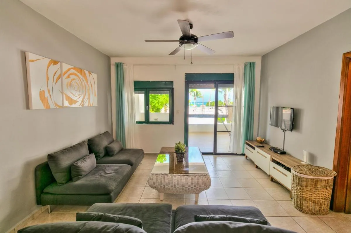 Image 5 of Scenic Oceanfront Apartment with a walking distance to the beach – L-202