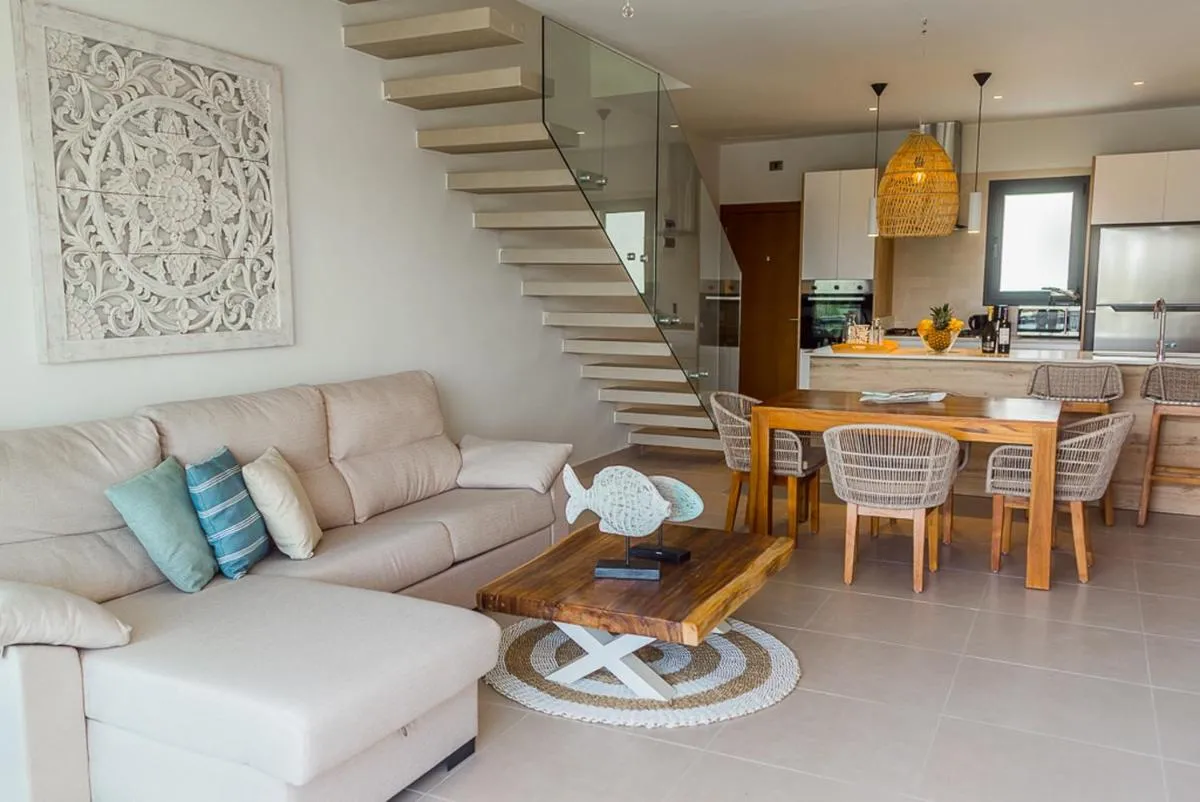 Image 2 of Stylish and spacious penthouse with Bbq and picuzi