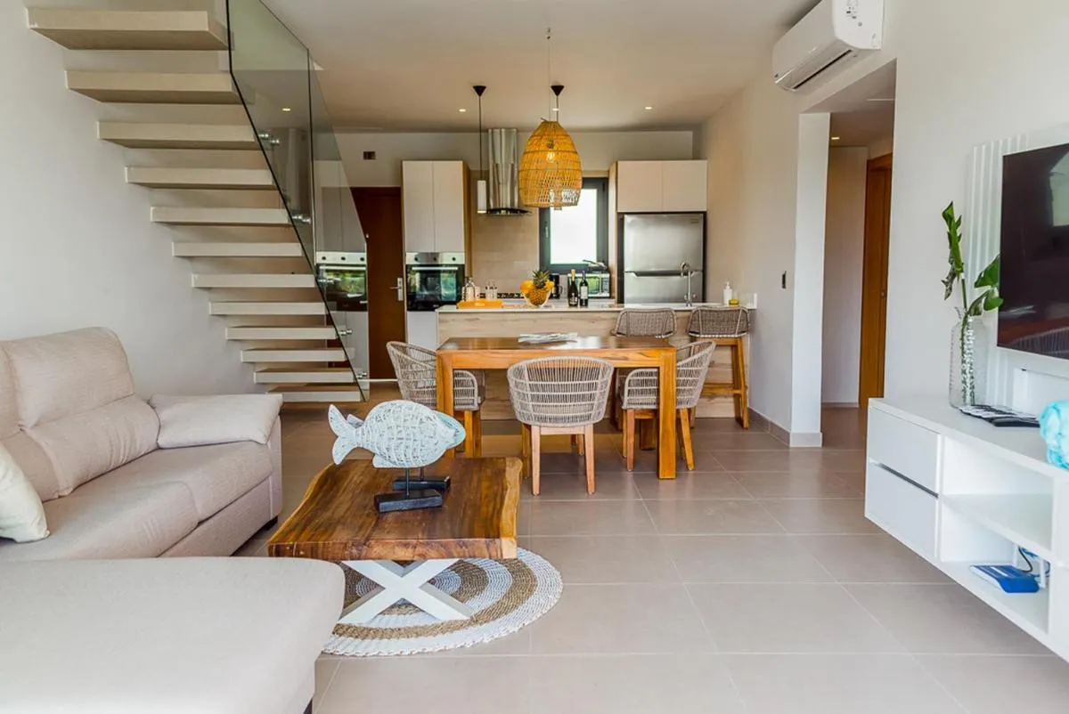 Image 3 of Stylish and spacious penthouse with Bbq and picuzi