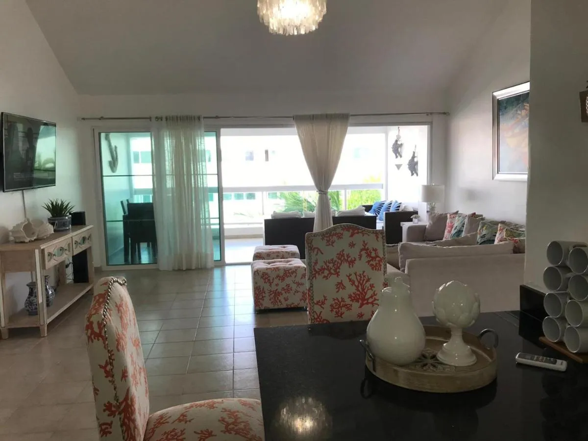 Image 2 of Sunny Confortable Apartment at the Caribe