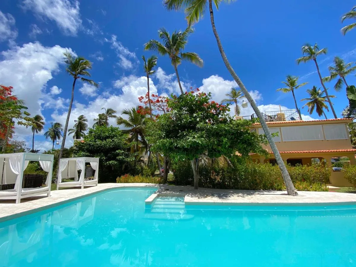 Image 1 of TROPICAL VILLAS playa LOS CORALES