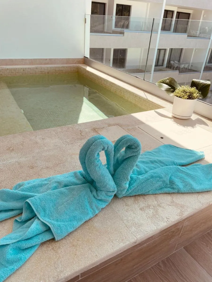 Image 2 of Tropical Garden Luxury con Picuzzi