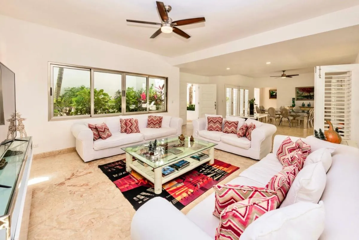 Image 3 of Villa de lujo con piscina y Golf en Punta Cana