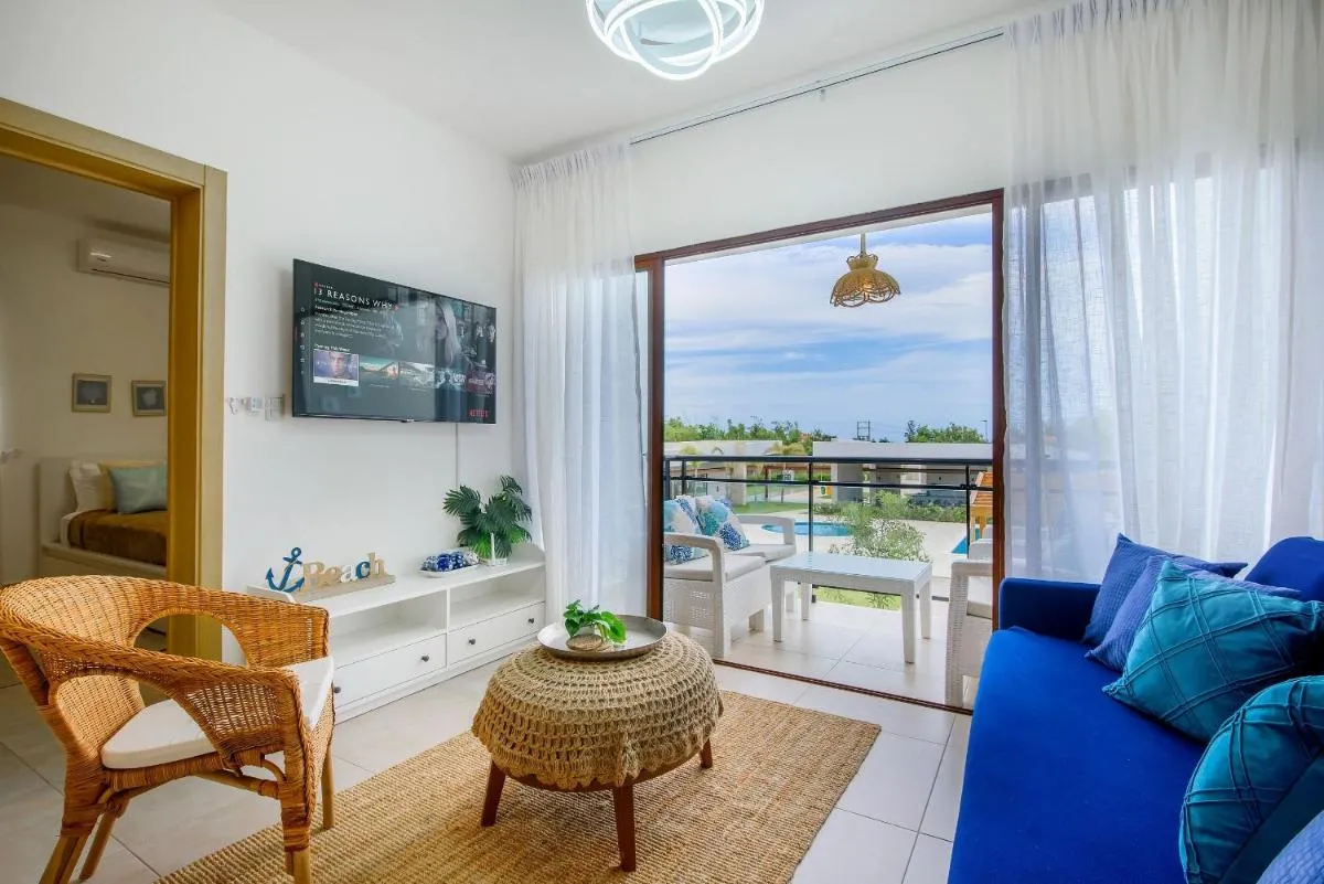 Image 4 of Vista a la piscina, cerca de la playa, gimnasio